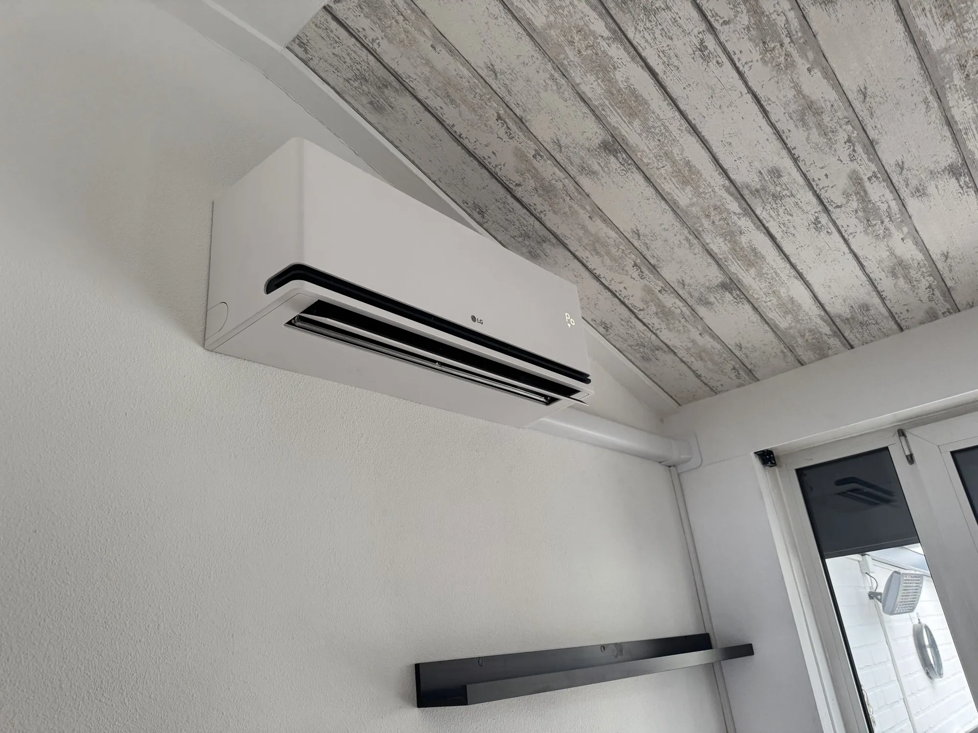 LG 3,5kW Deluxe airco in Eindhoven